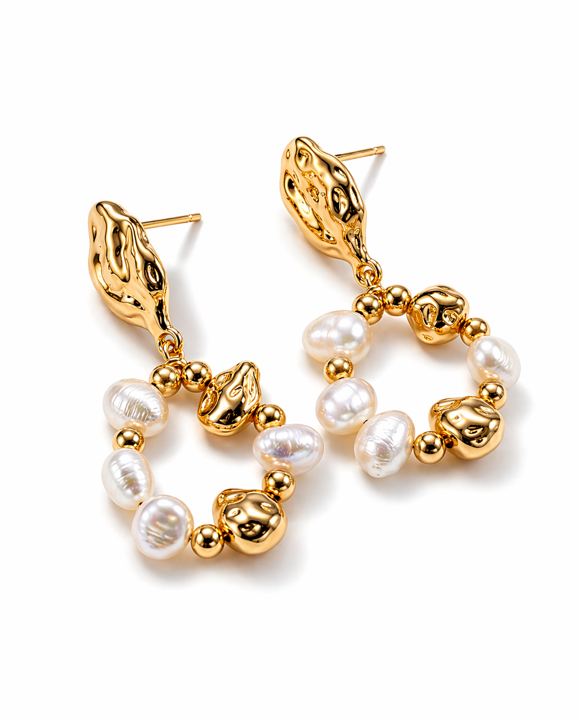 Étoile Circle Pearl Drop Earrings