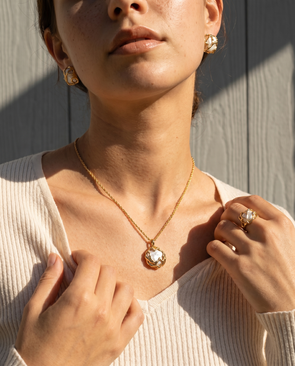 Elysian Melt Pearl Necklace