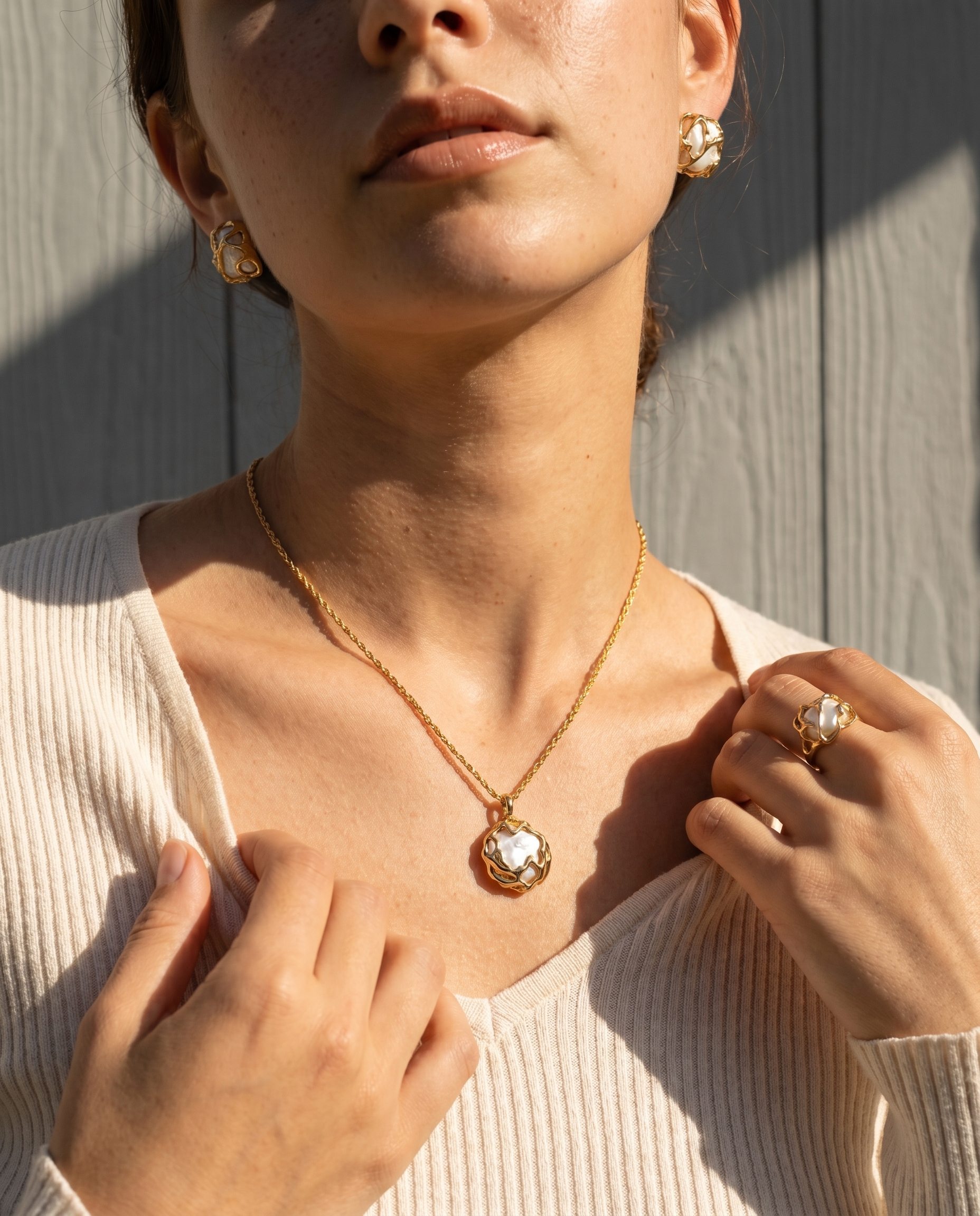 Elysian Melt Pearl Necklace