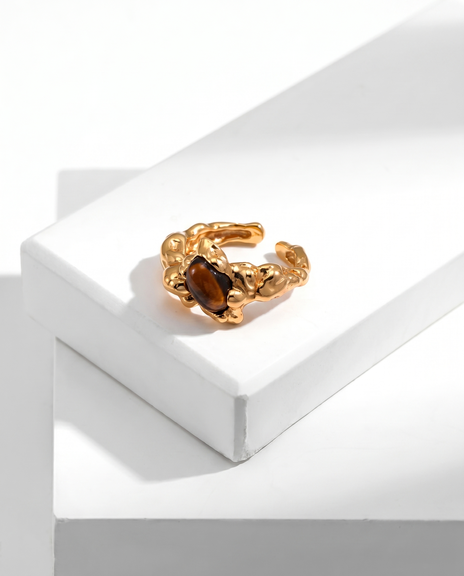 Lumière Tiger Eye Ring