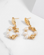 Étoile Circle Pearl Drop Earrings